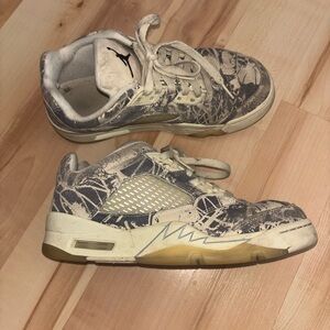 Jordan Women's Sneakers in Cream and Gray